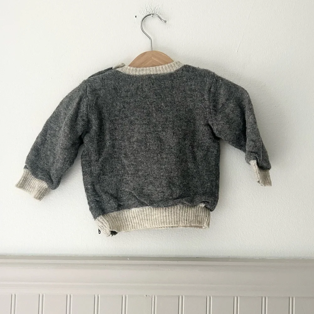Baby Gap 100% Wool 6-12 Months Gray Cream Polar Bear Sweater